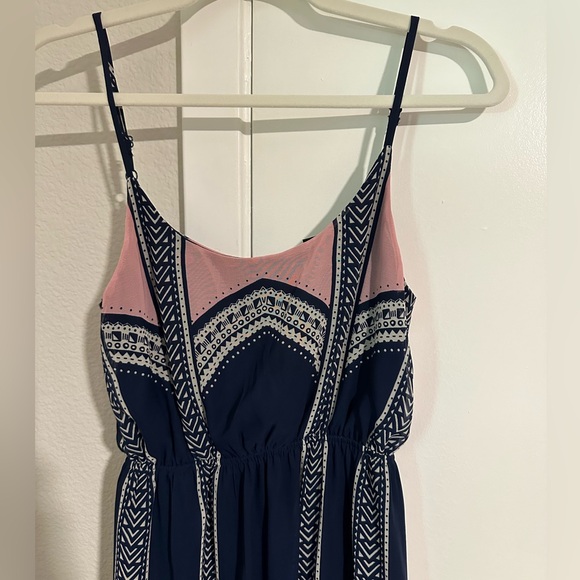 Maxi dress with adjustable straps - Picture 3 of 7